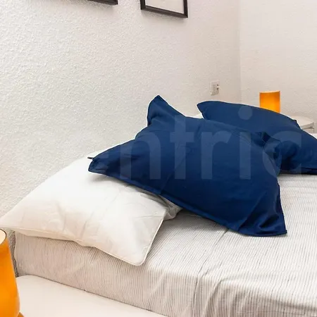 Apartment Piso En Barrio Tradicional Malagueno By Centric