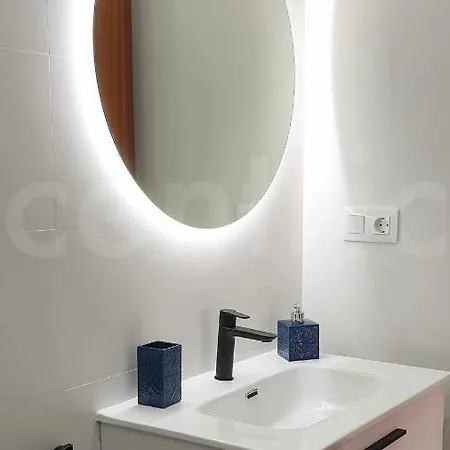 Apartment Piso En Barrio Tradicional Malagueno By Centric *
